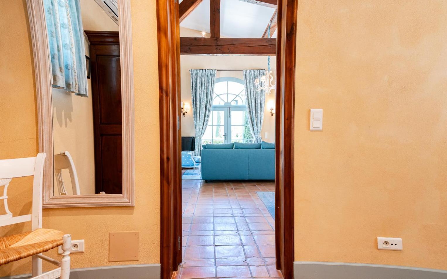 Chateau Talaud Loriol-du-Comtat Pokoj fotografie
